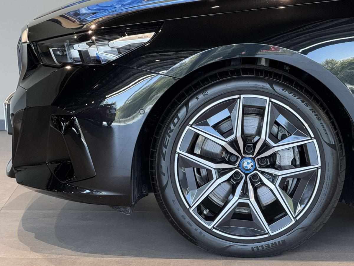 bmw-serie-5-i5-edrive40-2024-eletrico
