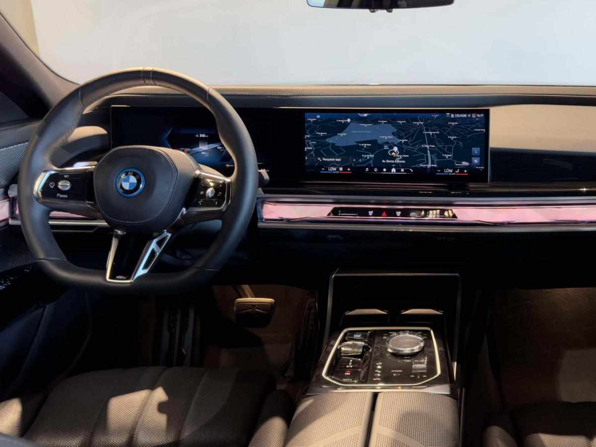 bmw-serie-7-i7-xdrive60-2024-eletrico