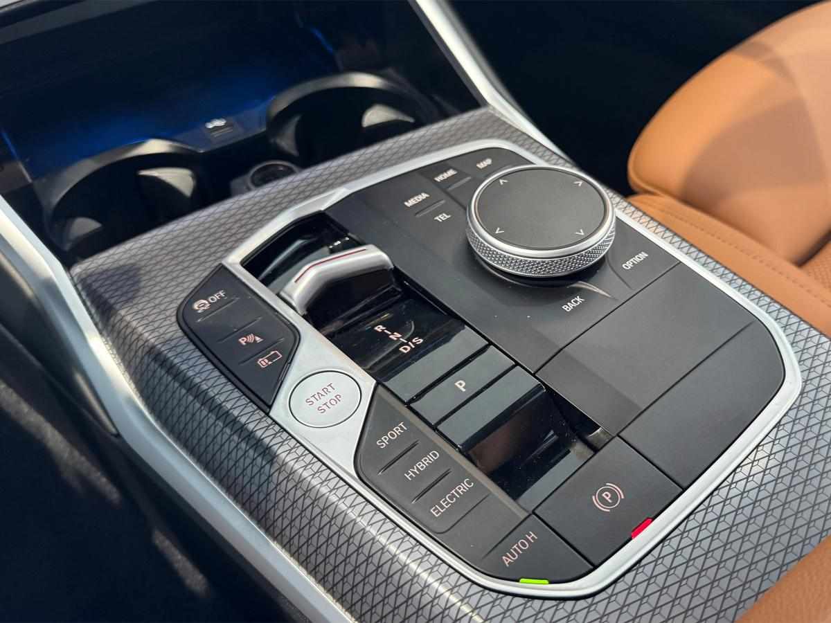 bmw-serie-3-330e-2025-gasolina-1998cc