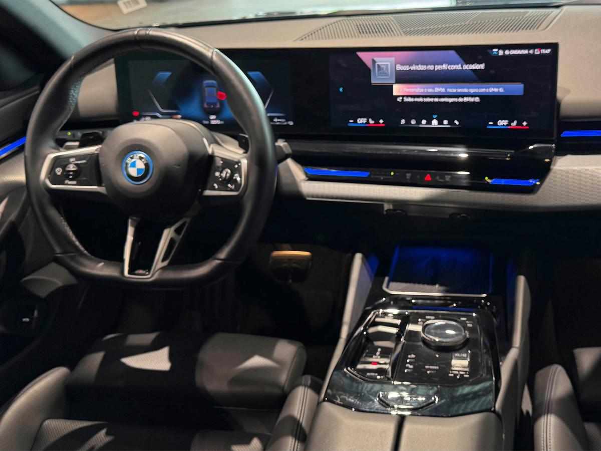 bmw-serie-5-530e-2025-gasolina-1998cc