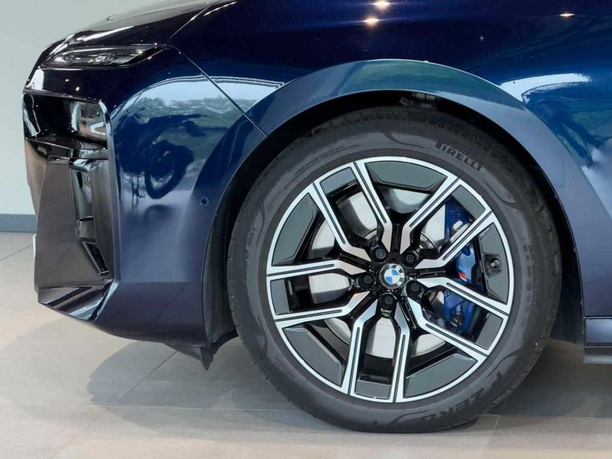 bmw-serie-7-i7-xdrive60-2022-eletrico
