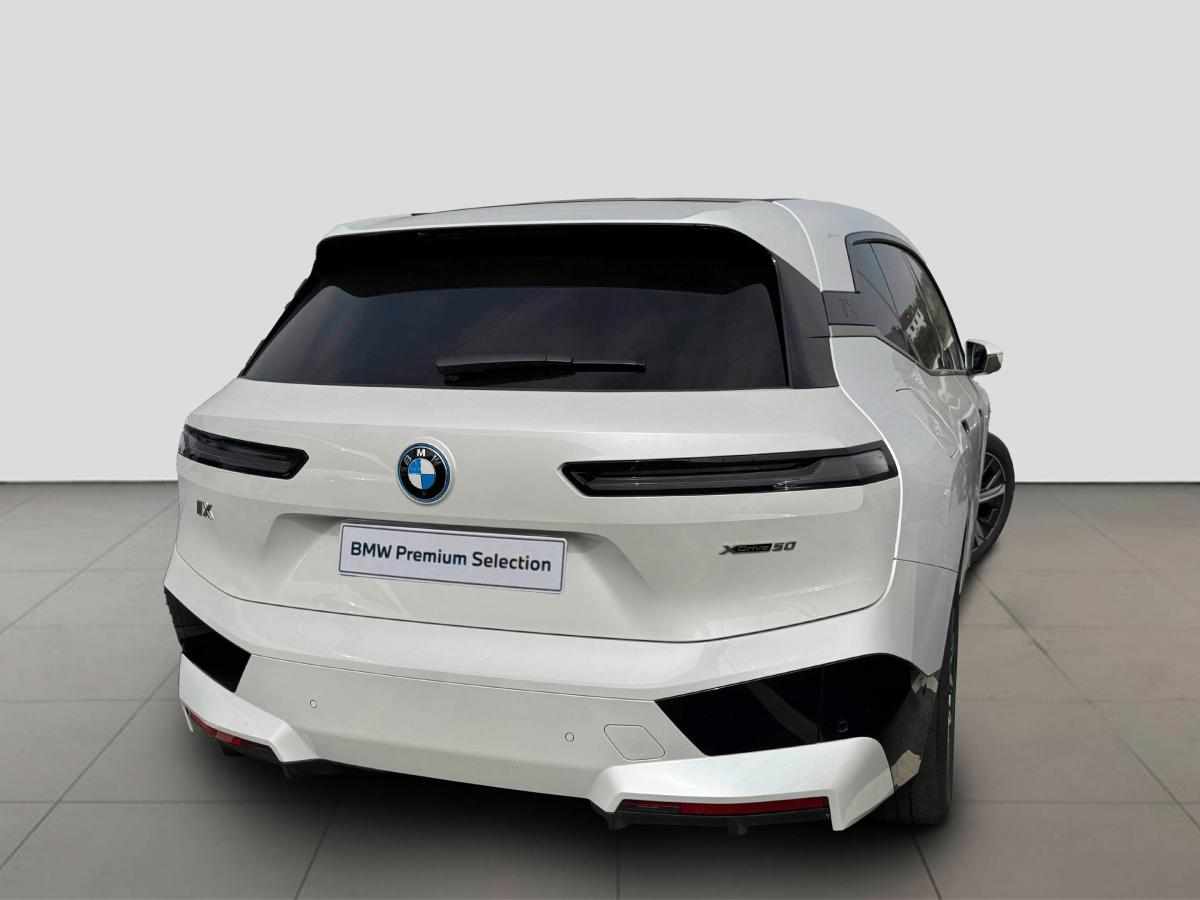 bmw-ix-xdrive50-2023-eletrico