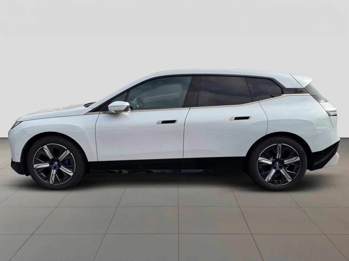 bmw-ix-xdrive50-2023-eletrico