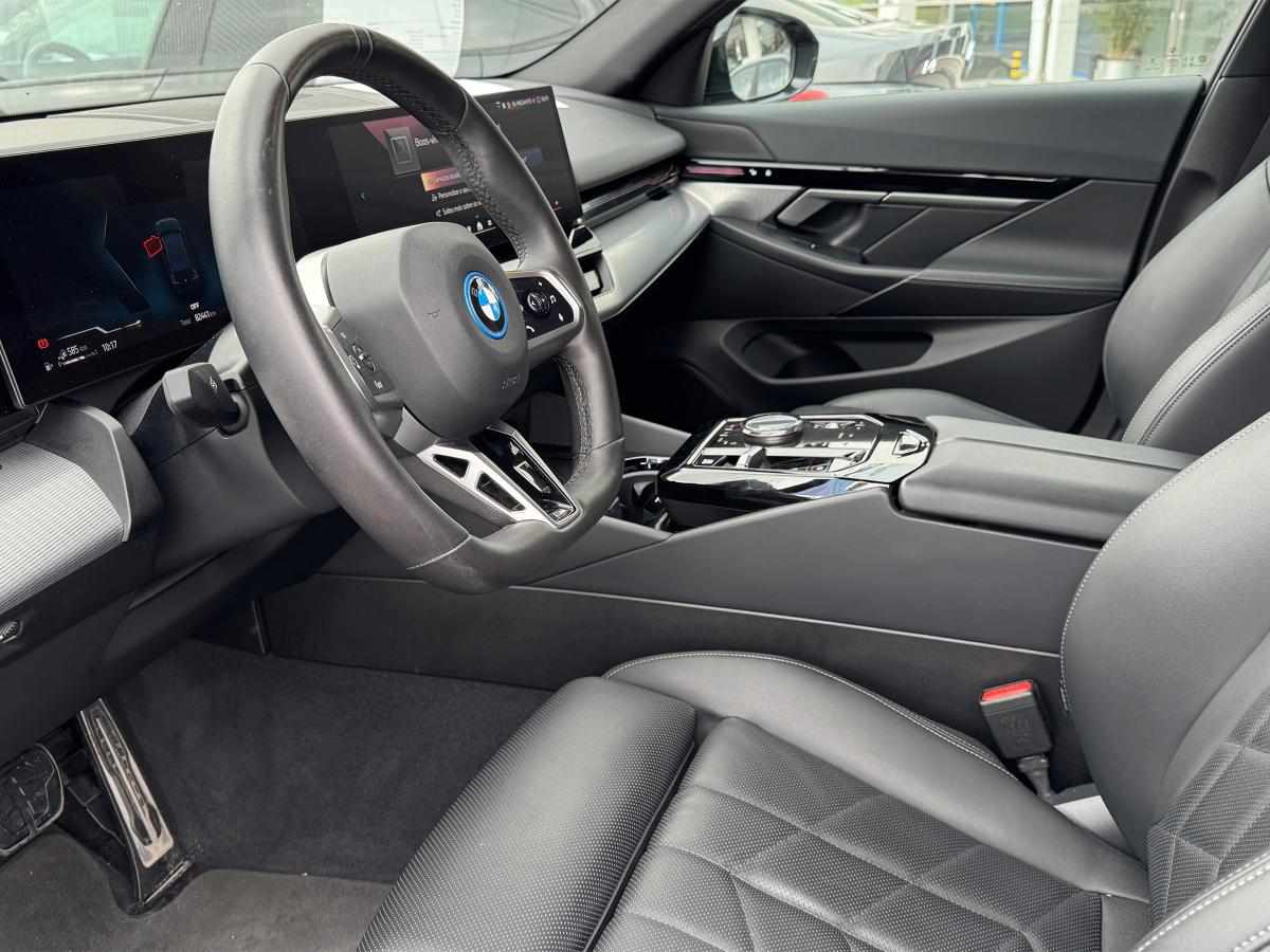 bmw-serie-5-530e-2024-gasolina-1998cc
