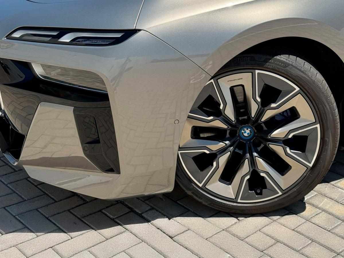 bmw-serie-7-i7-xdrive60-2023-eletrico
