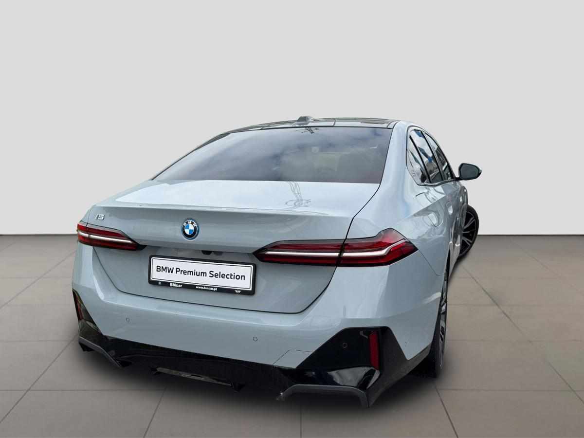bmw-serie-5-i5-edrive40-2024-eletrico