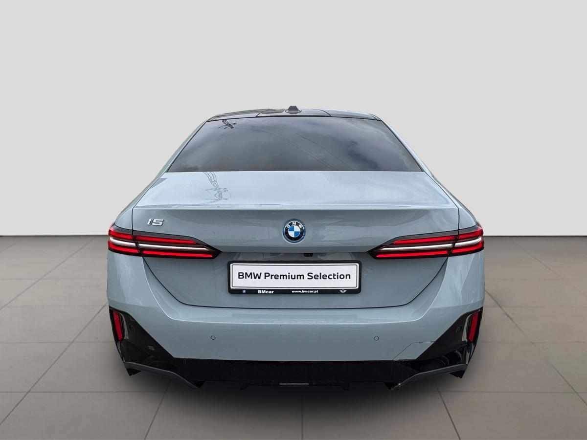 bmw-serie-5-i5-edrive40-2024-eletrico