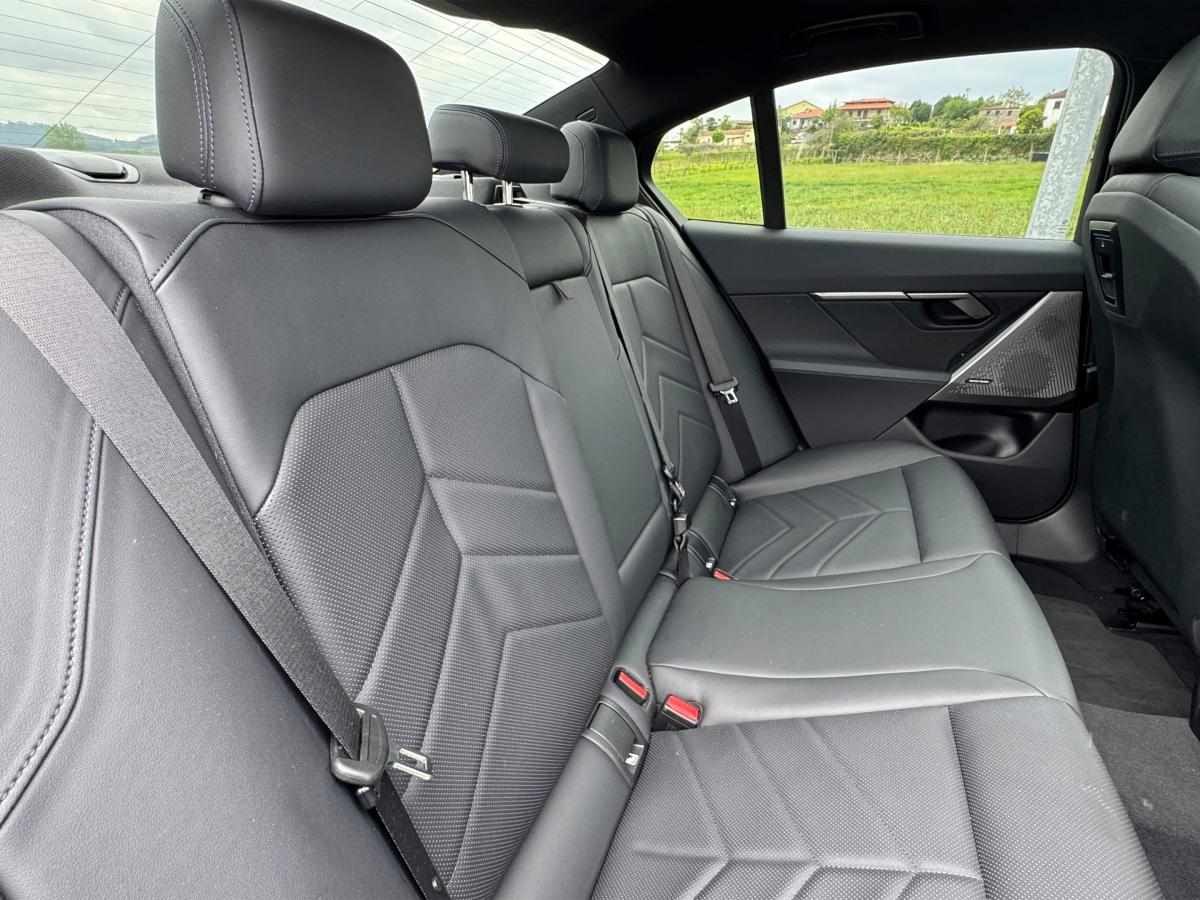 bmw-serie-5-i5-edrive40-2024-eletrico