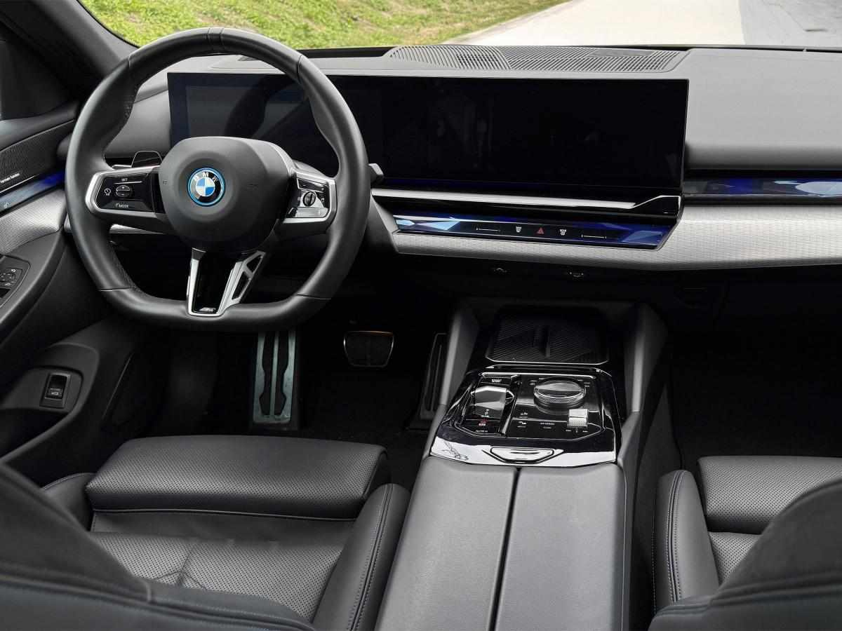 bmw-serie-5-i5-edrive40-2024-eletrico