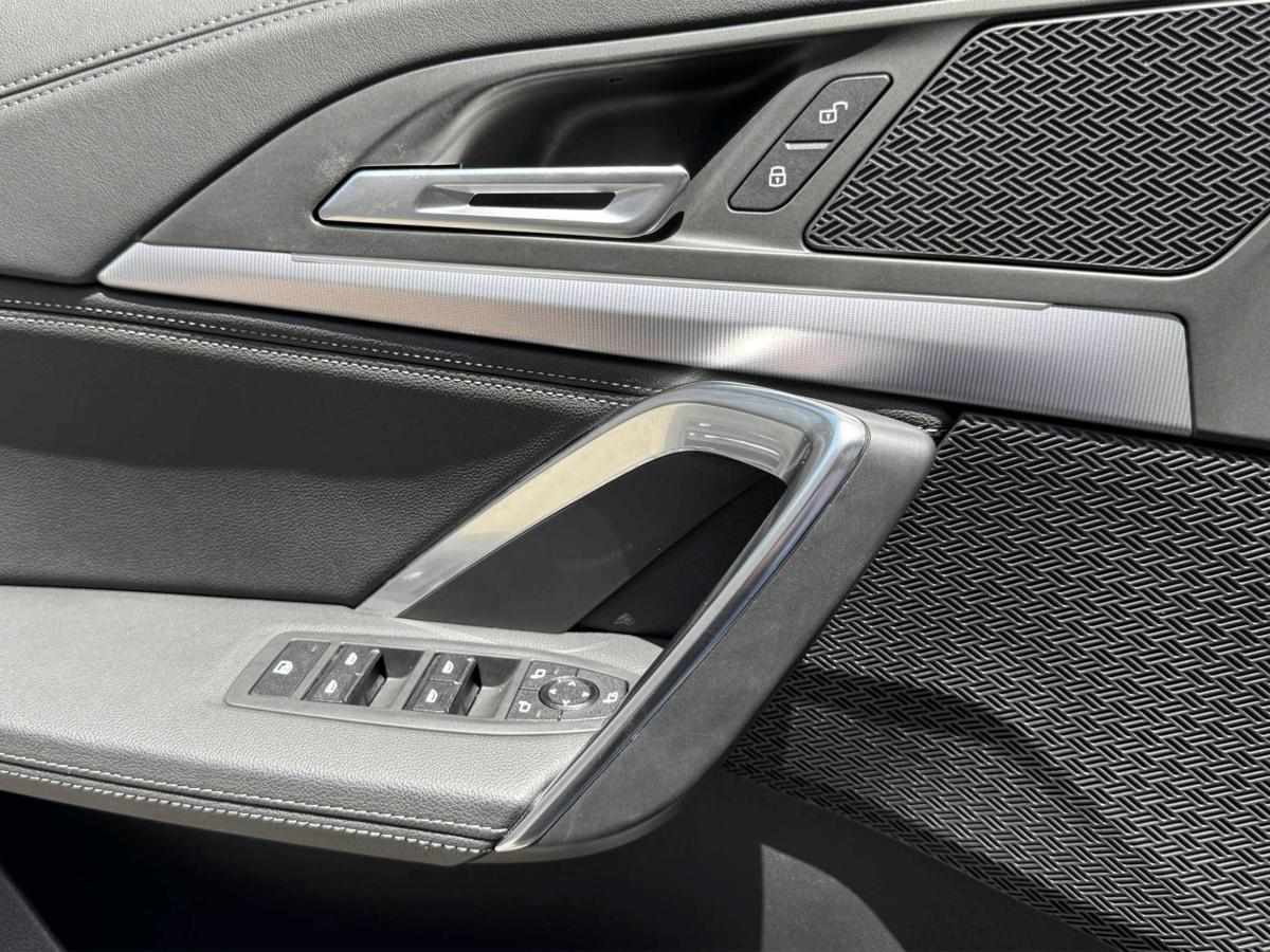 bmw-x1-ix1-xdrive30-2023-eletrico