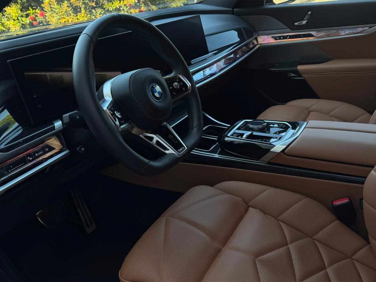 bmw-serie-7-750e-xdrive-2025-gasolina-2998cc