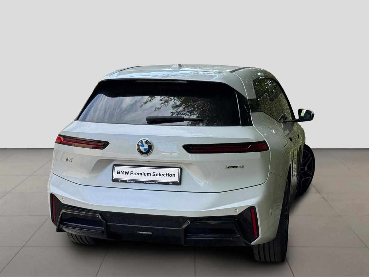 bmw-ix-xdrive45-2025-eletrico