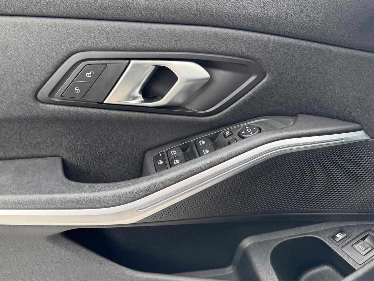bmw-serie-3-330e-2025-gasolina-1998cc