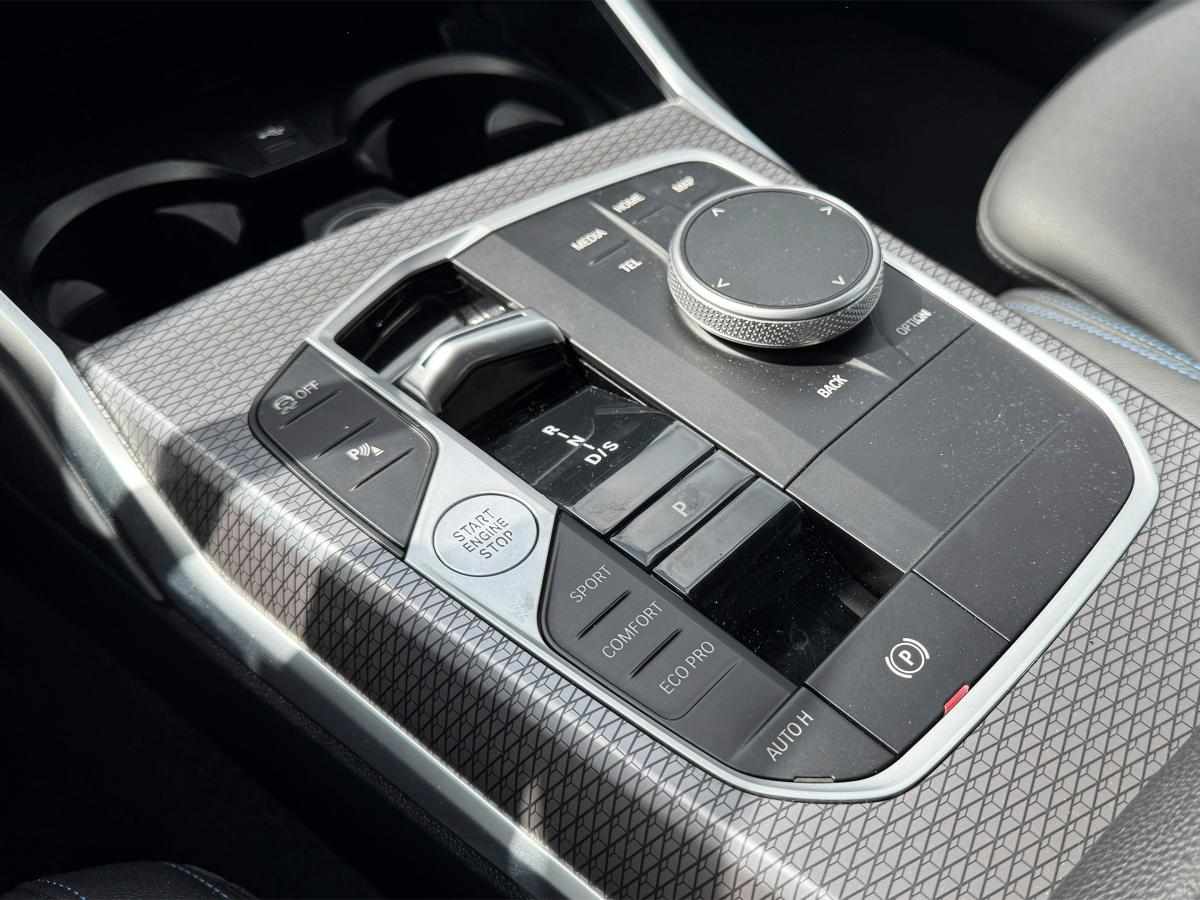 bmw-serie-3-320d-2025-diesel-1995cc