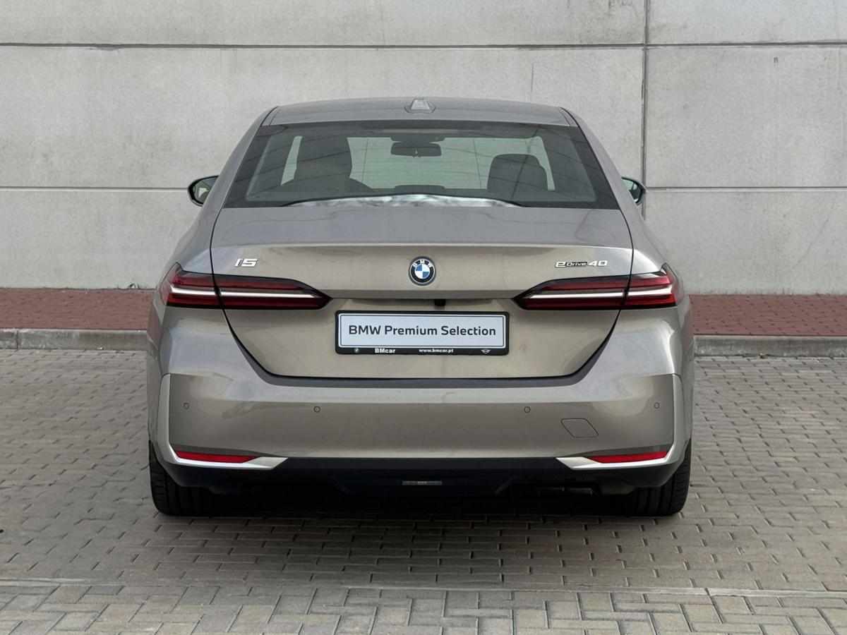 bmw-serie-5-i5-edrive40-2024-eletrico