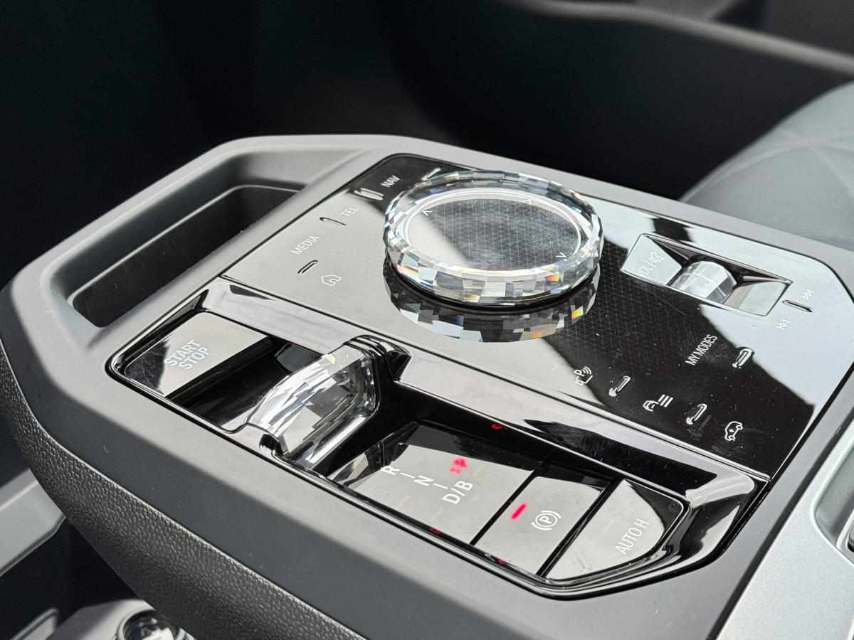 bmw-ix-1-geracao-2024-eletrico