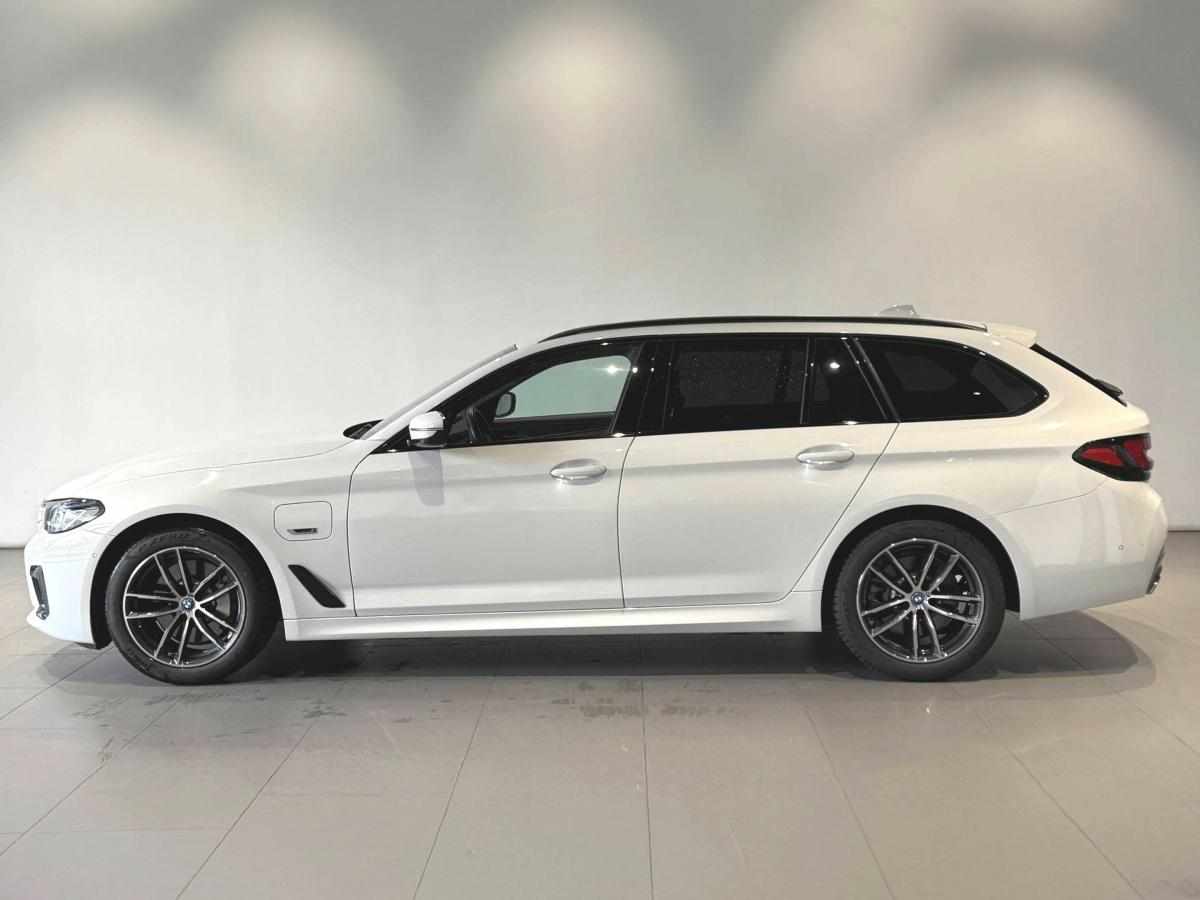 bmw-serie-5-530e-2023-gasolina-1998cc