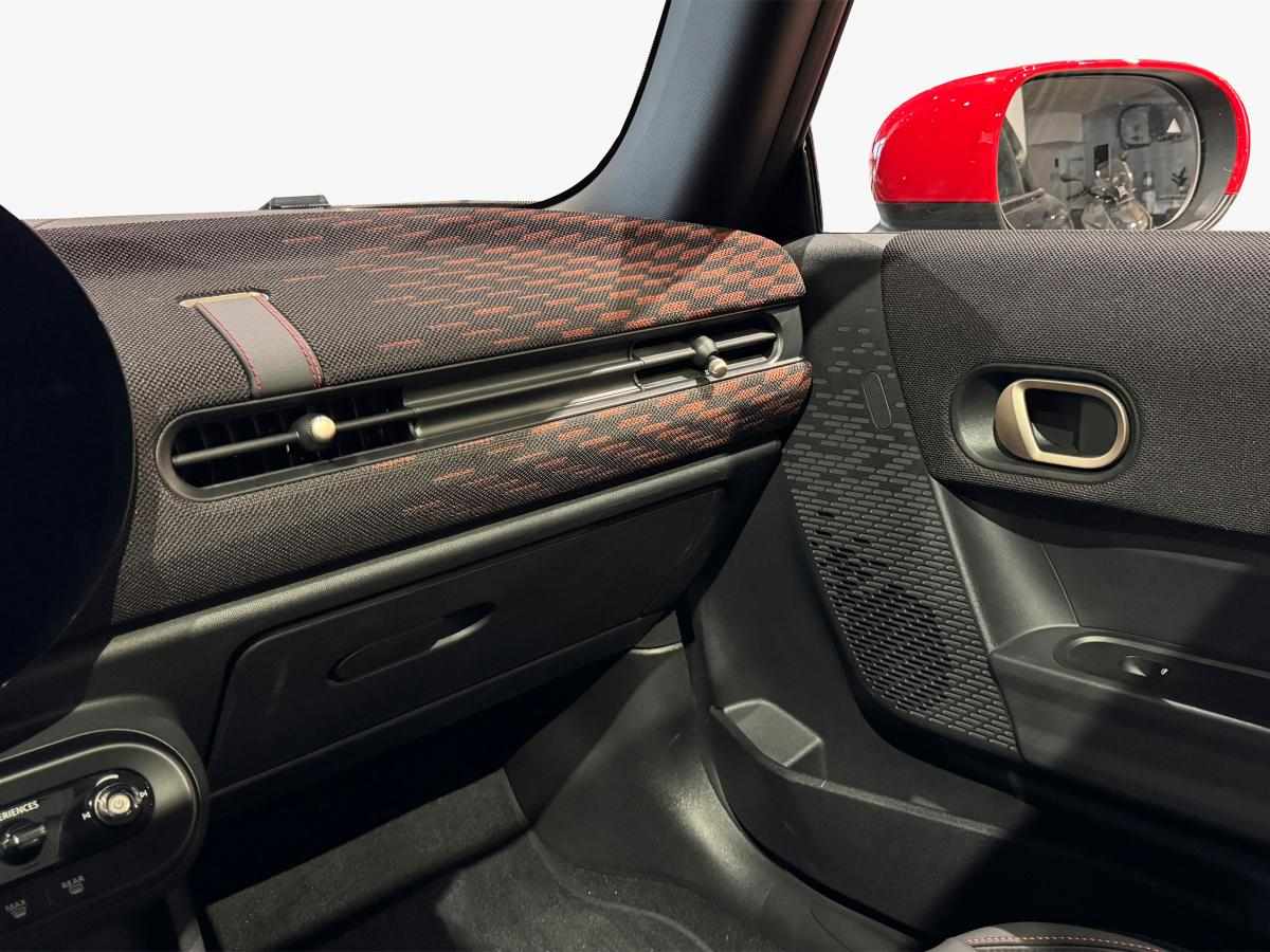 mini-hatch-c-1-5-2025-gasolina-1499cc