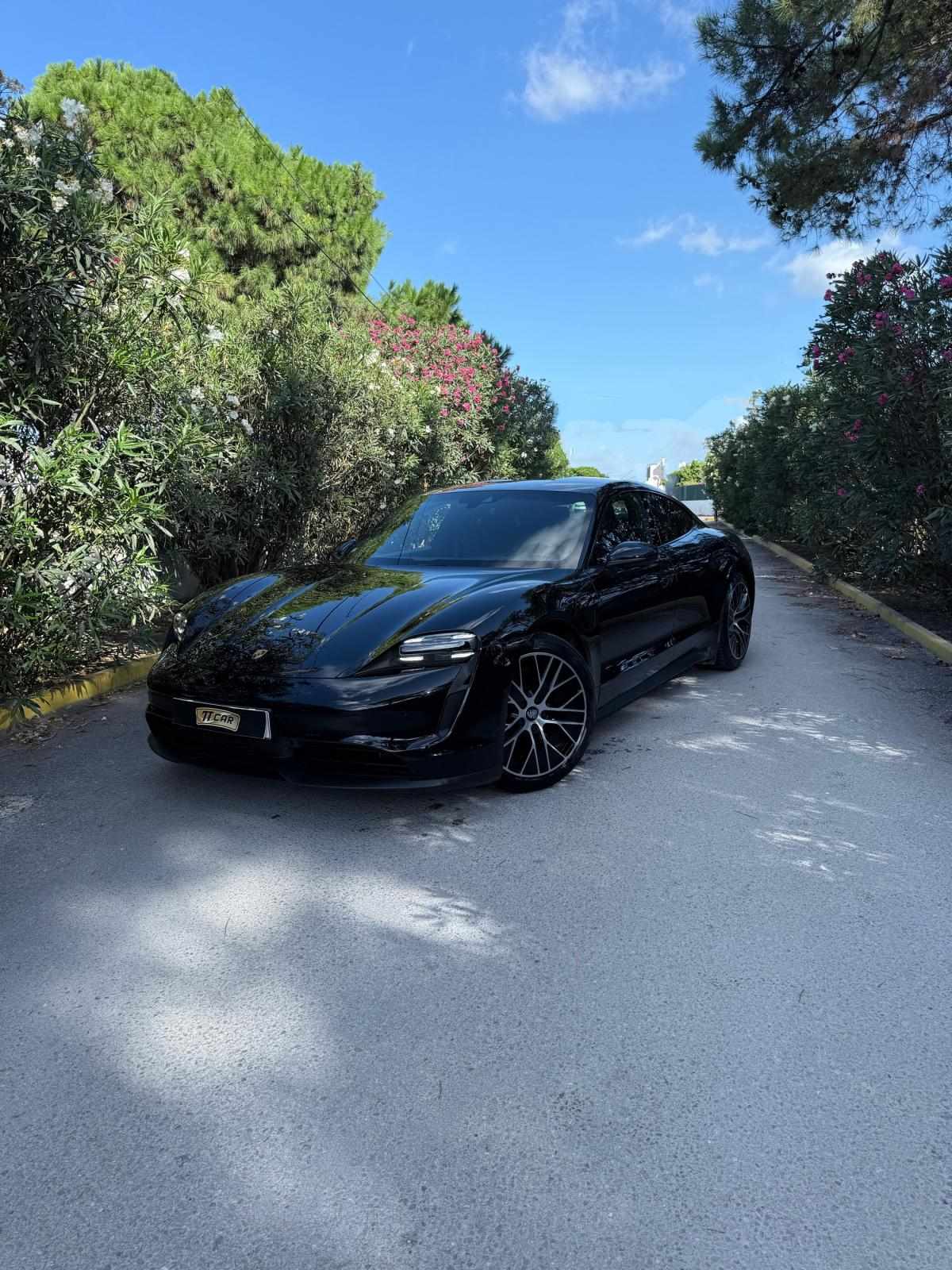 porsche-taycan-2020-eletrico-0cc
