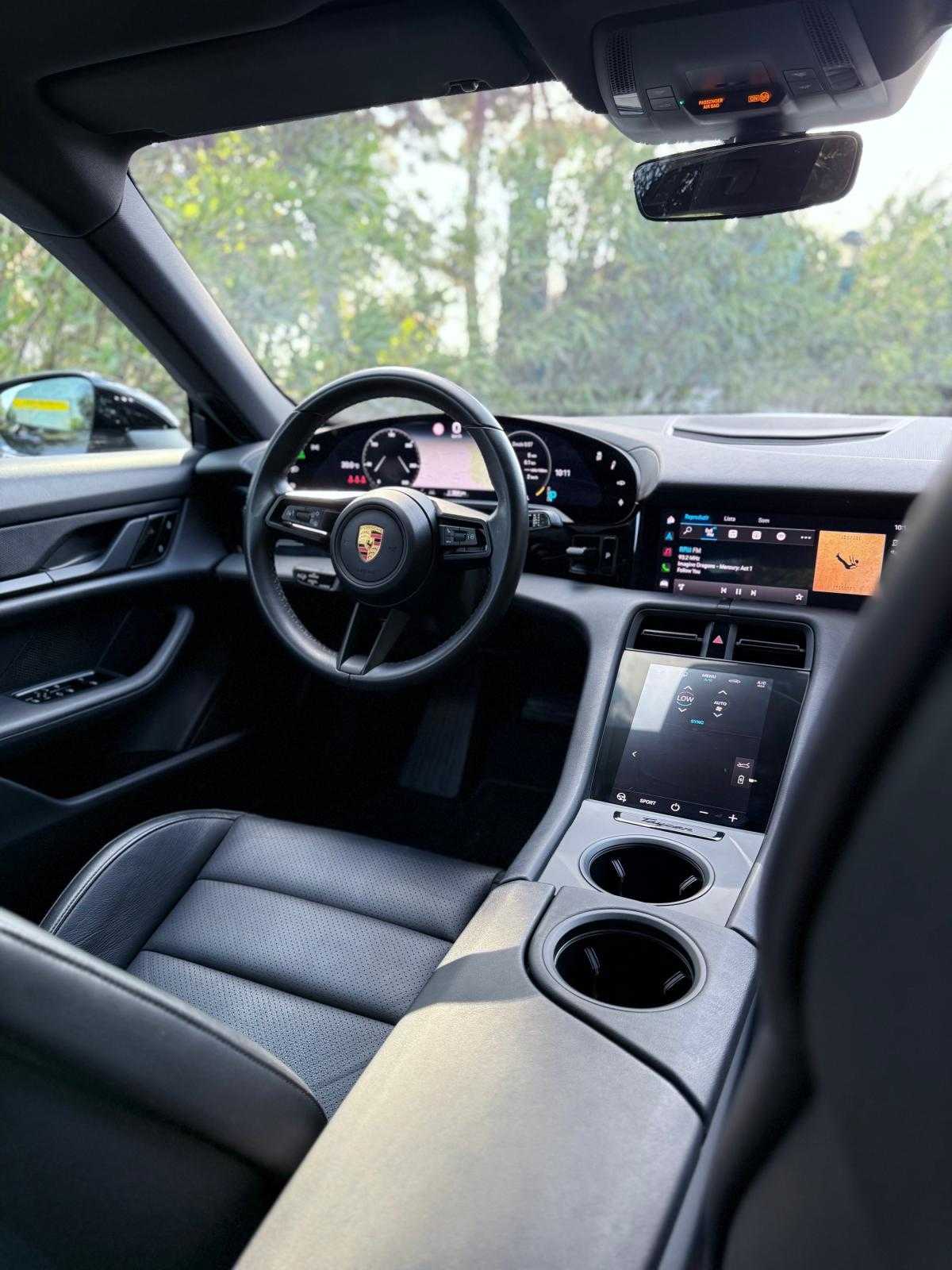 porsche-taycan-2020-eletrico-0cc