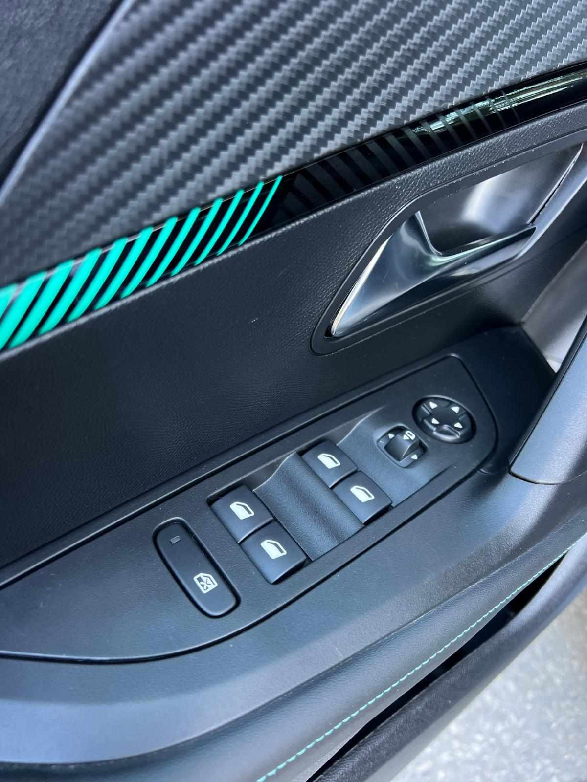 peugeot-2008-2023-eletrico-0cc