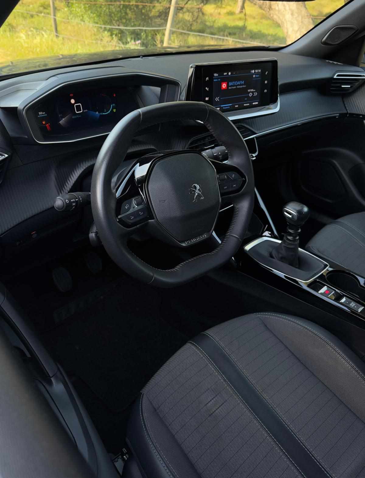 peugeot-2008-2022-gasolina-1200cc
