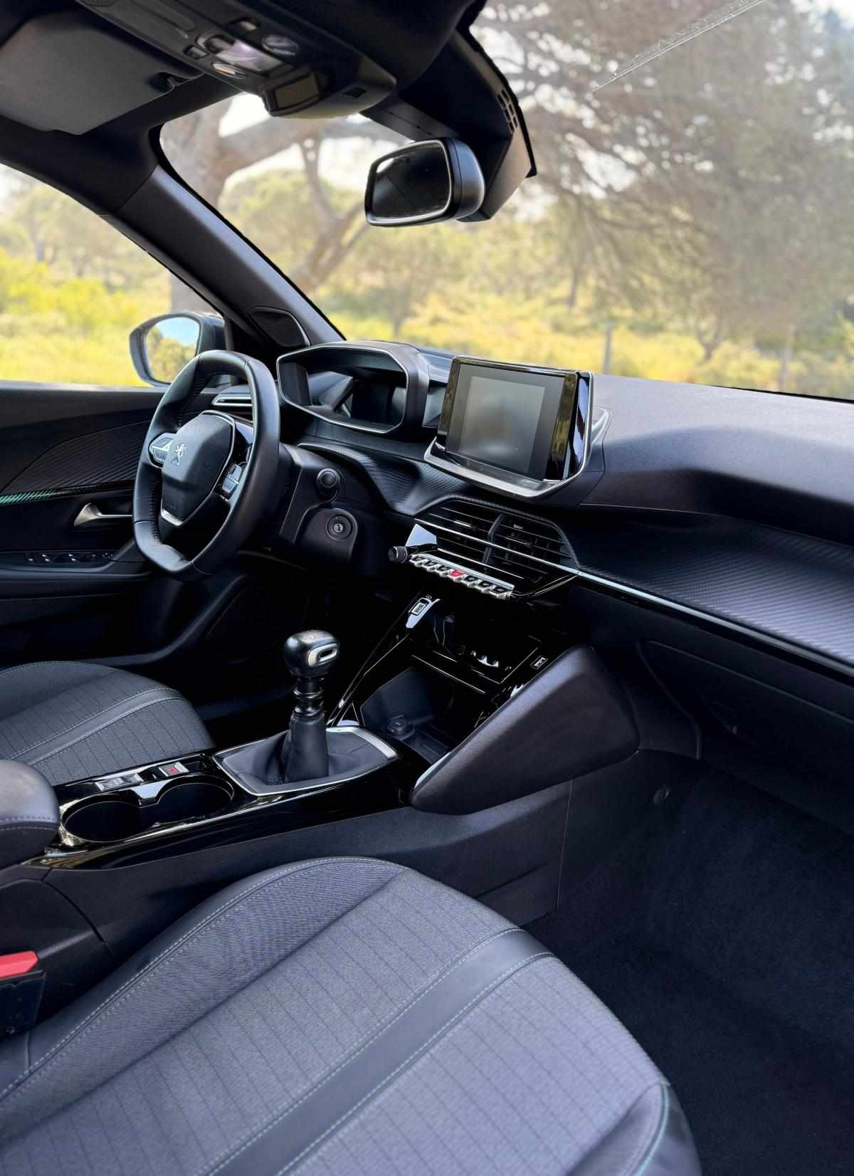peugeot-2008-2022-gasolina-1200cc