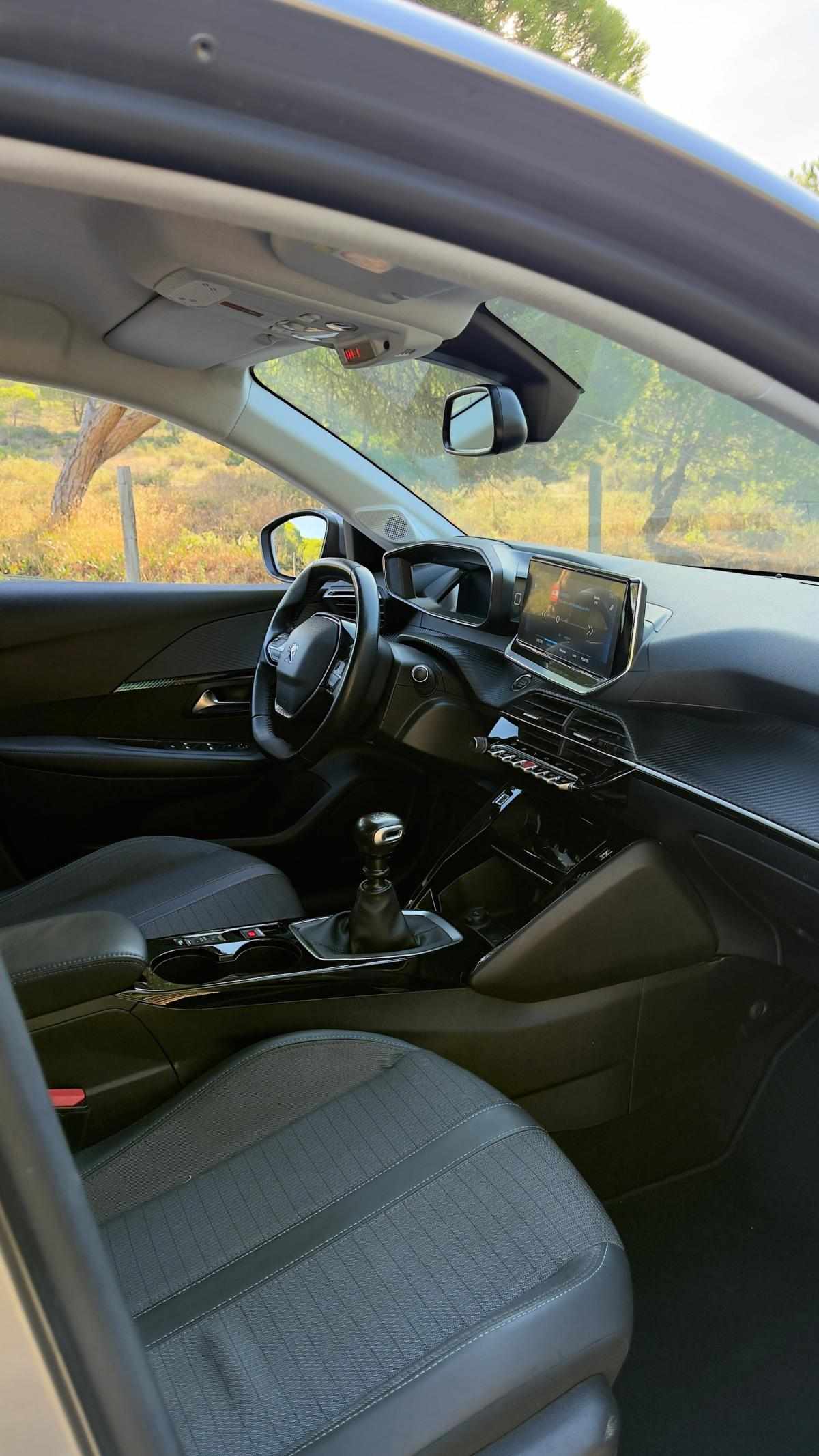 peugeot-208-2021-gasolina-1199cc