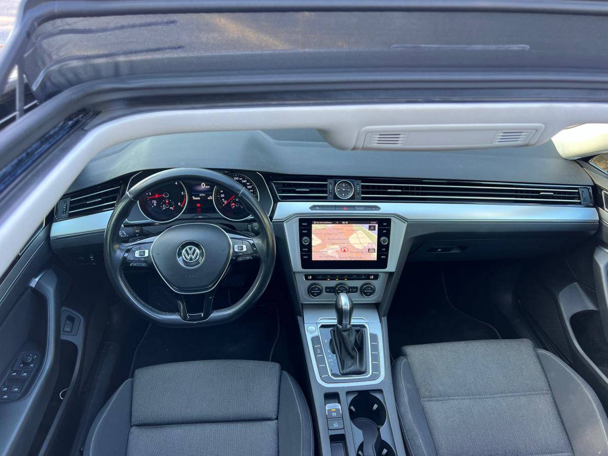 volkswagen-passat-variant-2019-diesel-1598cc