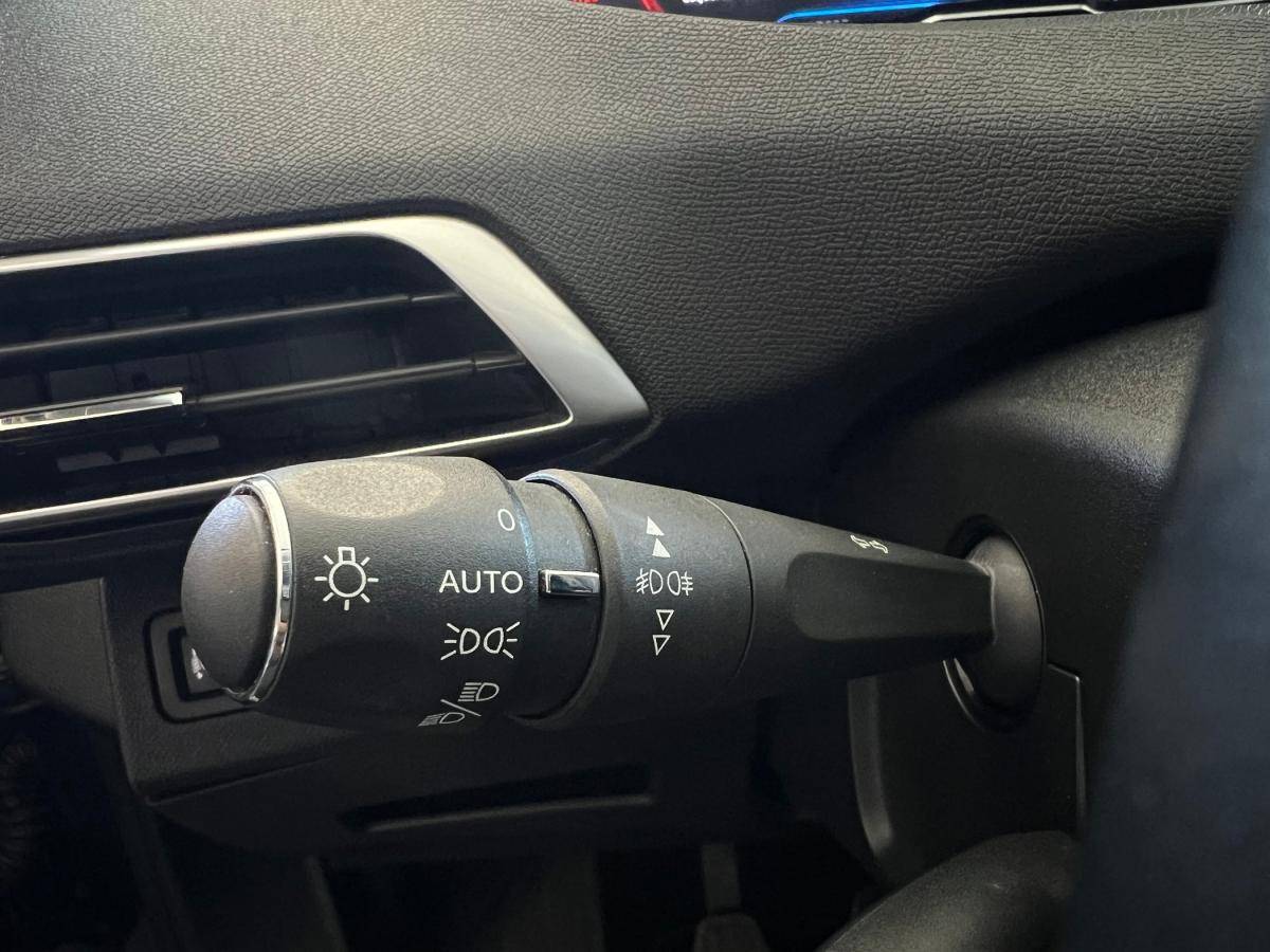 peugeot-5008-2020-diesel-1499cc