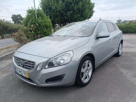volvo-v60-2012-diesel-1560cc