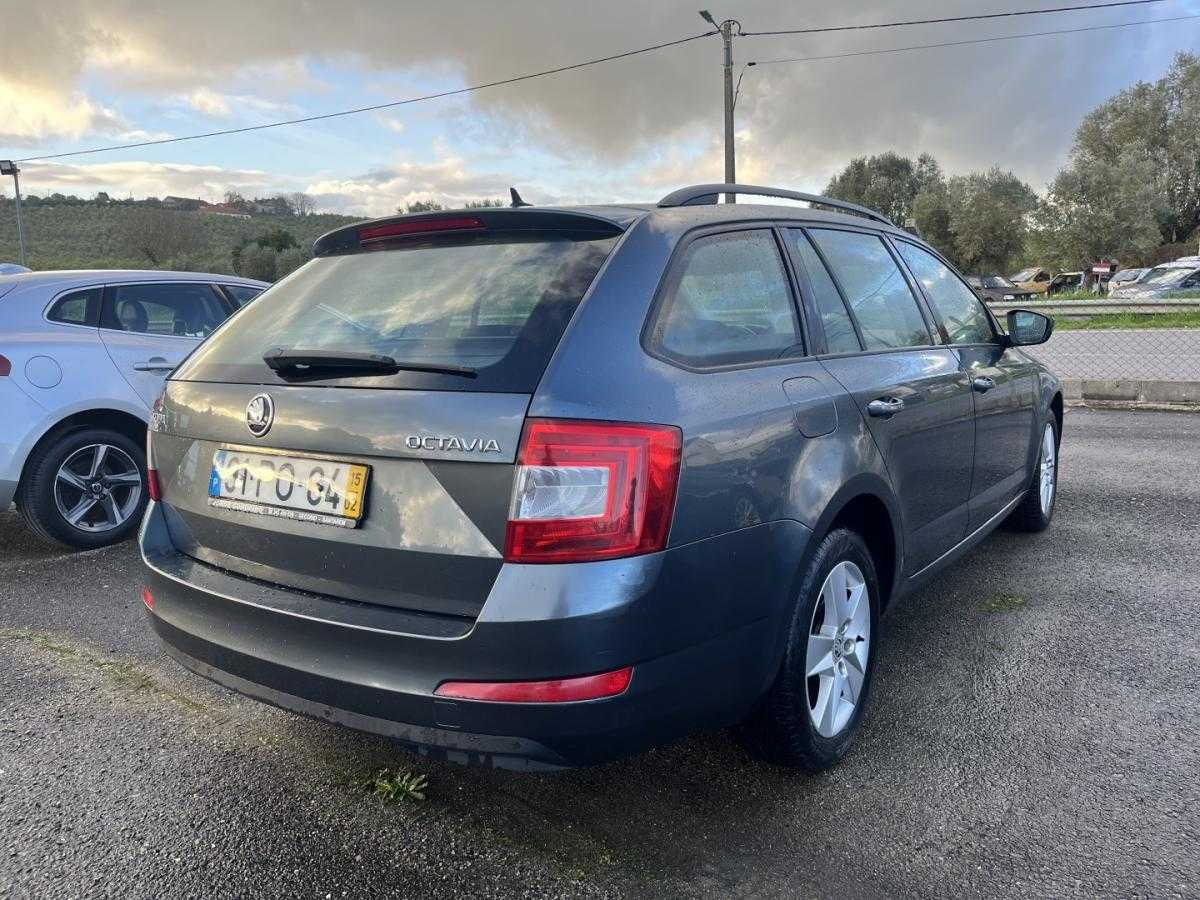 skoda-octavia-break-2015-diesel-1598cc