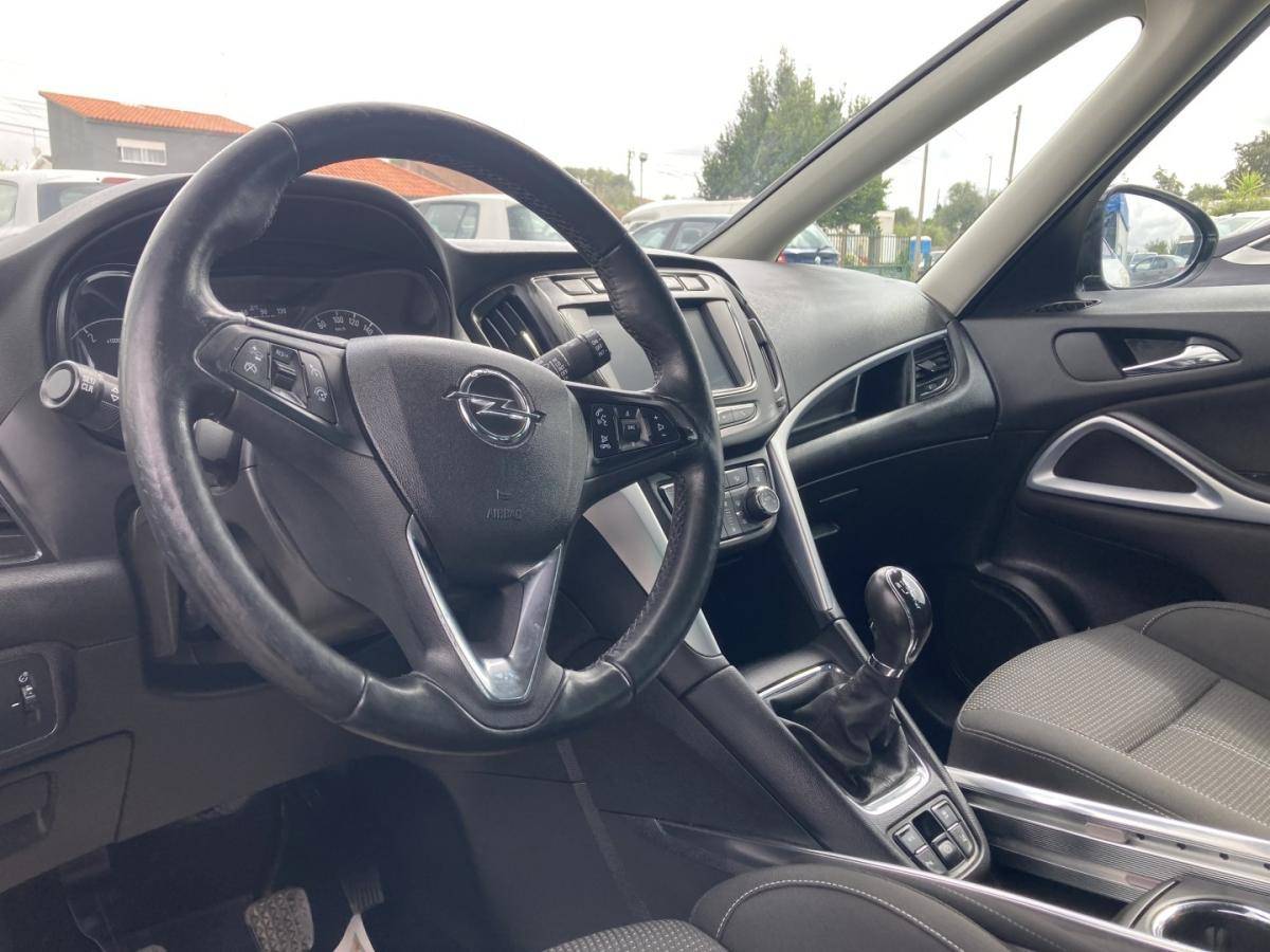 opel-zafira-2019-diesel-1598cc