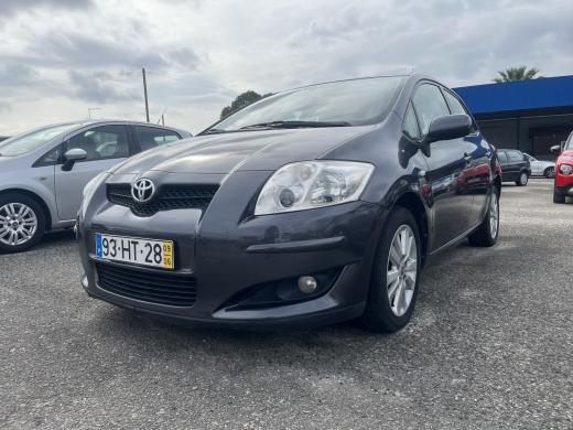 toyota-auris-2009-diesel-1364cc