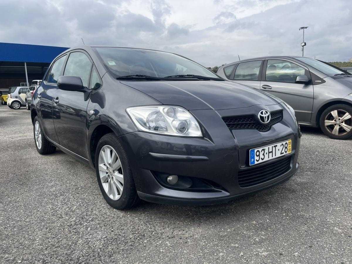 toyota-auris-2009-diesel-1364cc