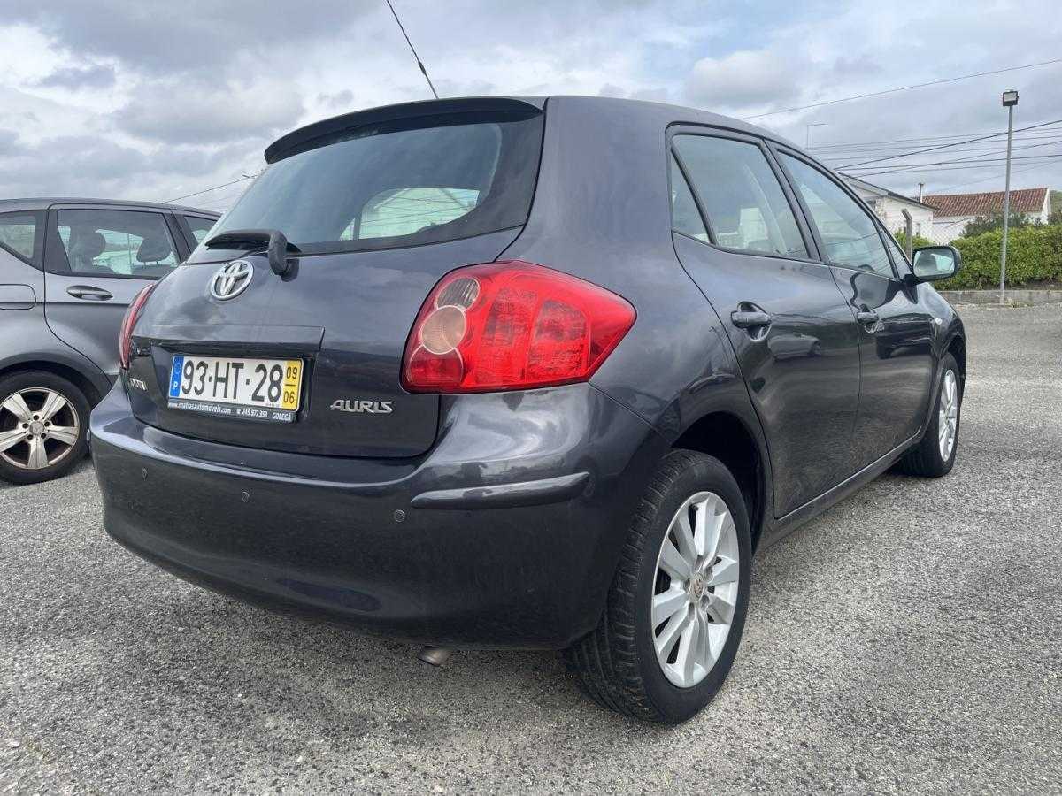 toyota-auris-2009-diesel-1364cc