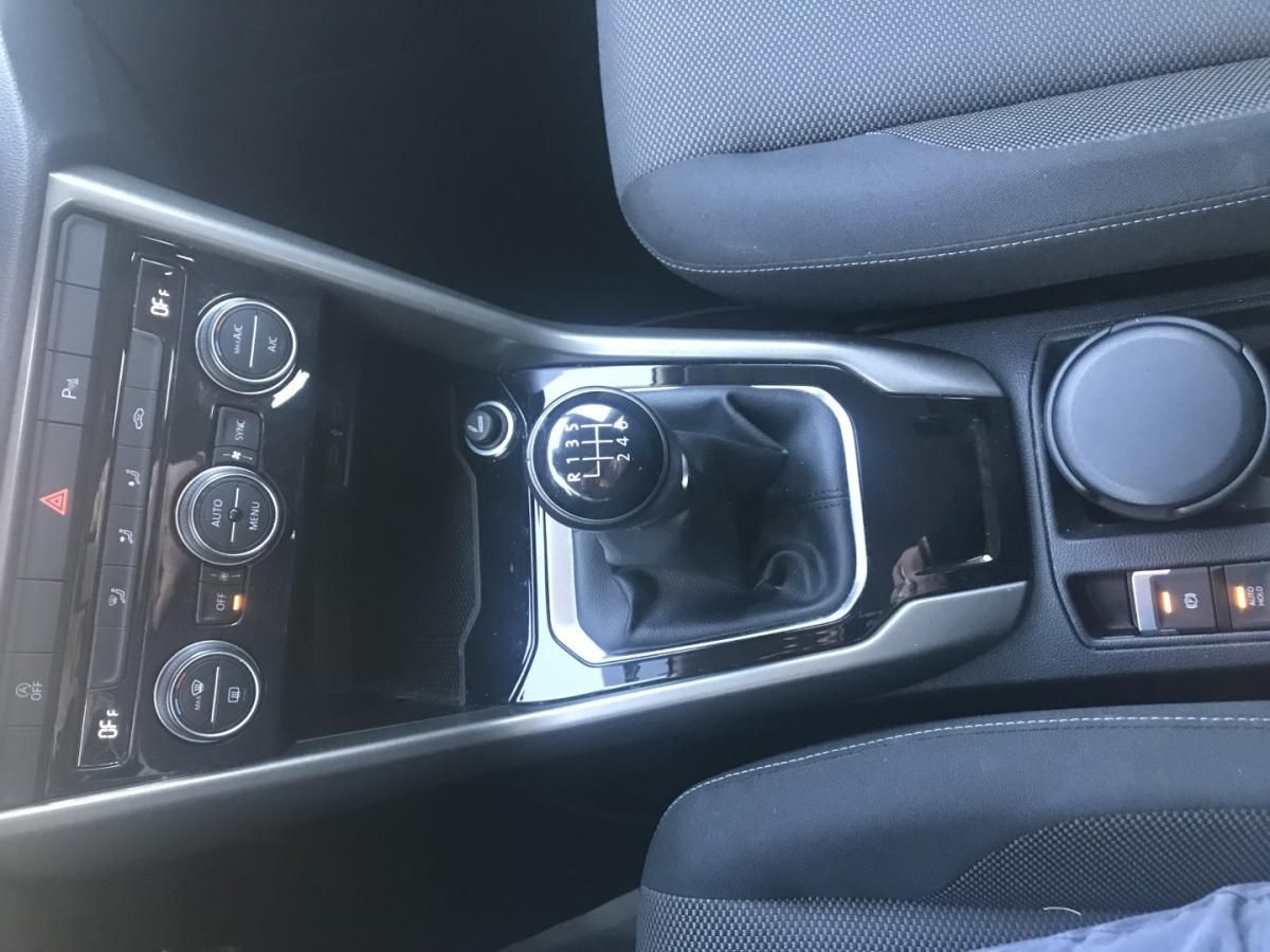 volkswagen-t-roc-2021-gasolina-999cc