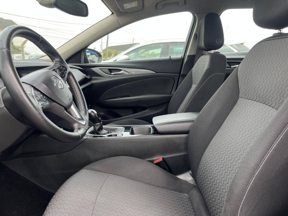 opel-insignia-sports-tourer-2020-diesel-1598cc