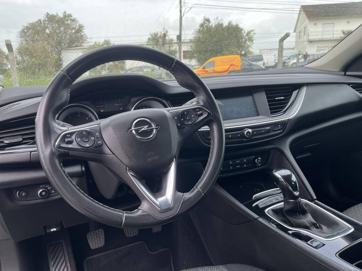 opel-insignia-sports-tourer-2020-diesel-1598cc