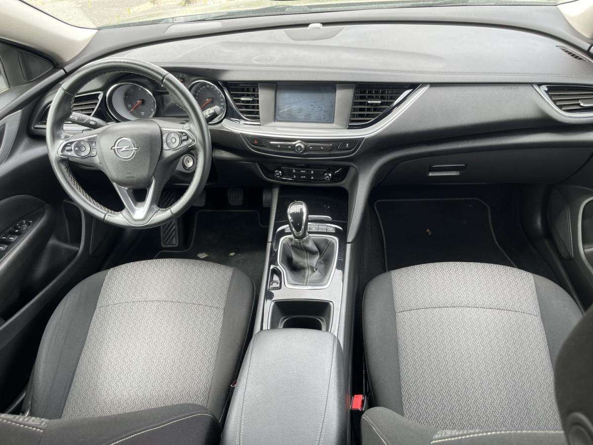 opel-insignia-sports-tourer-2020-diesel-1598cc