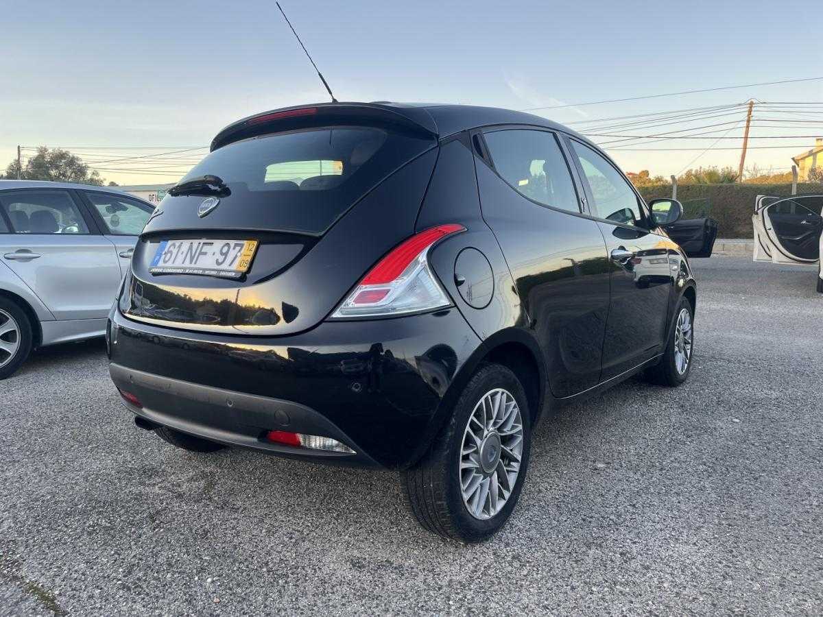 lancia-ypsilon-2012-diesel-1248cc