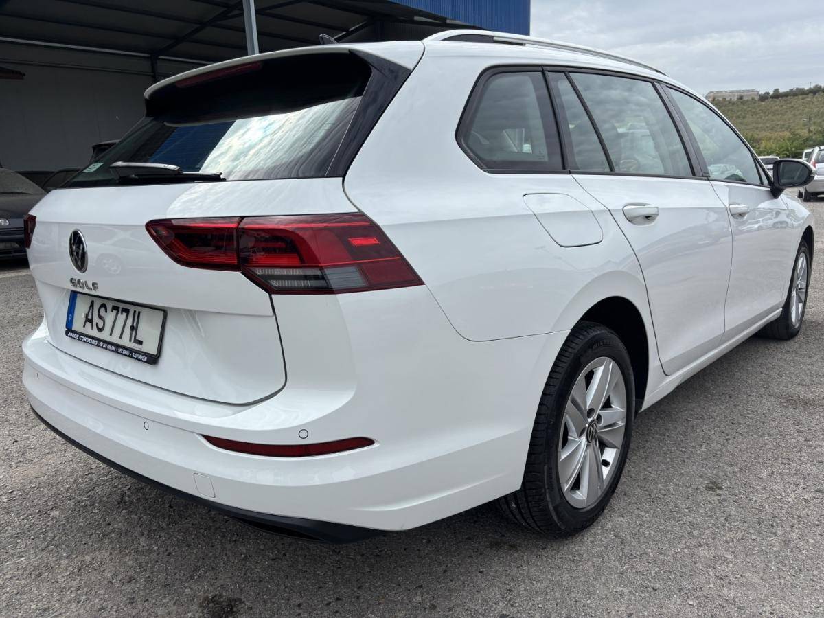 volkswagen-golf-variant-2022-diesel-1968cc