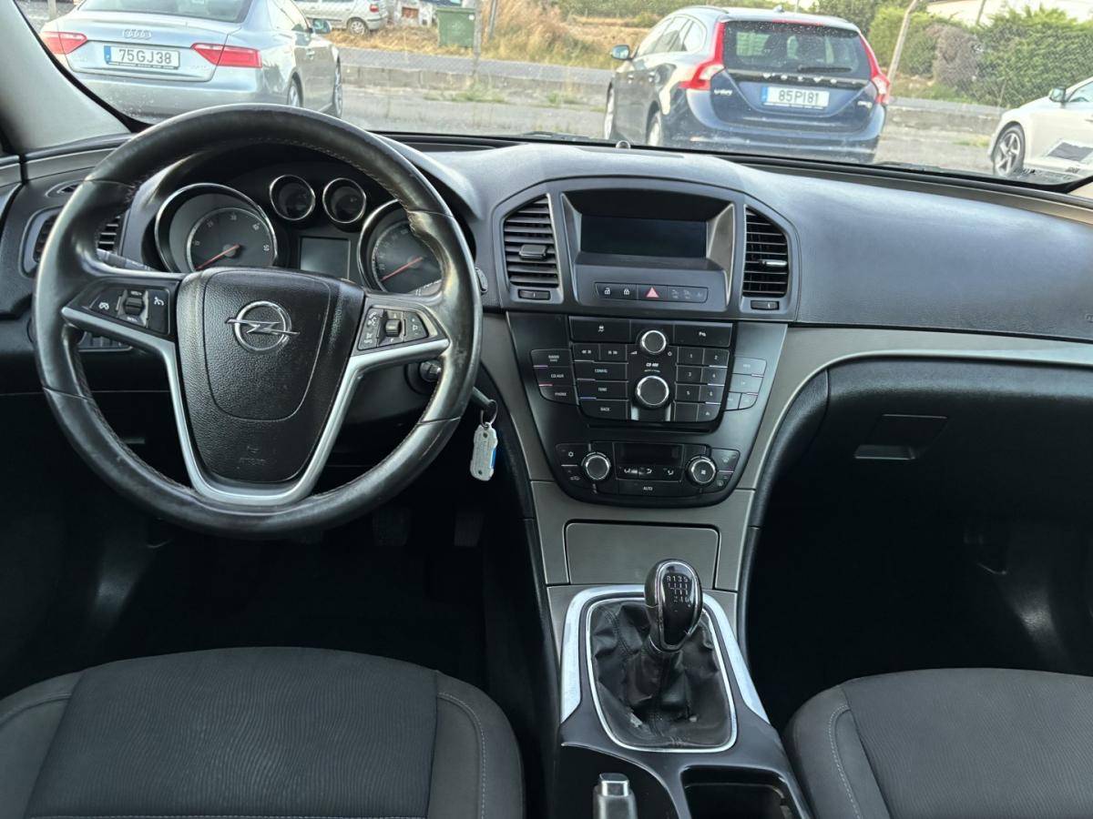 opel-insignia-sports-tourer-2011-diesel-1956cc