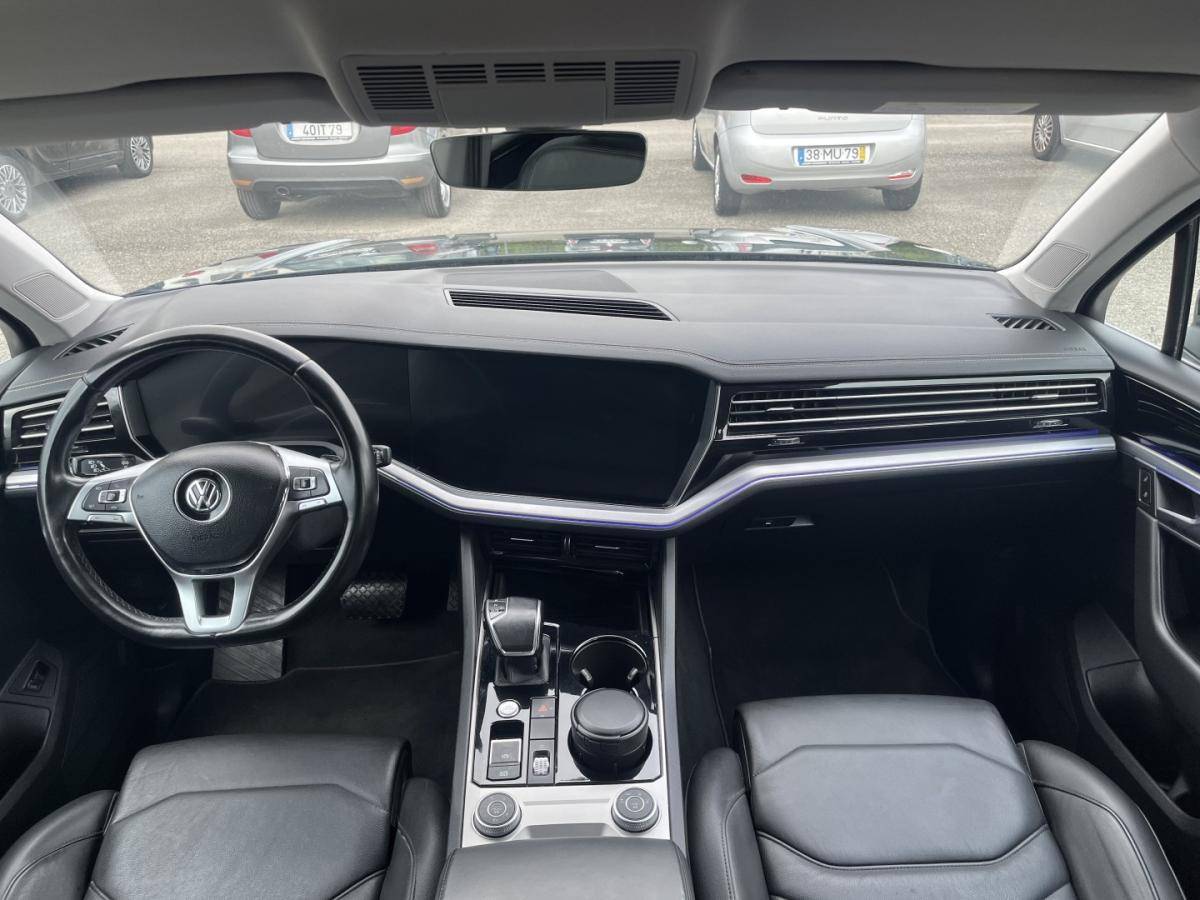 volkswagen-touareg-2018-diesel-2967cc
