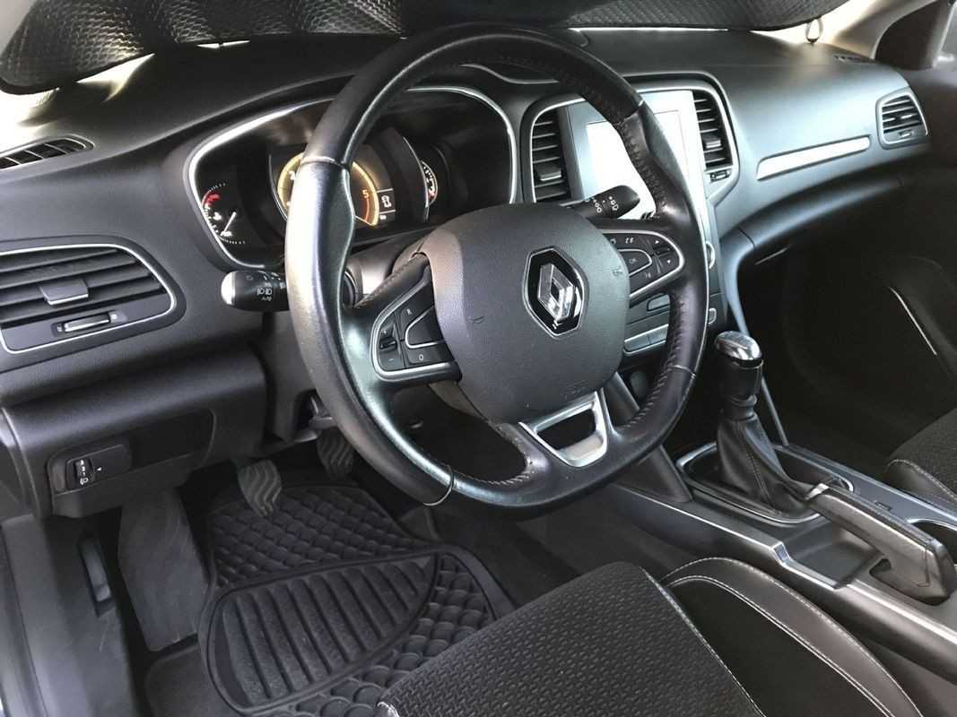 renault-megane-sport-tourer-2017-diesel-1461cc