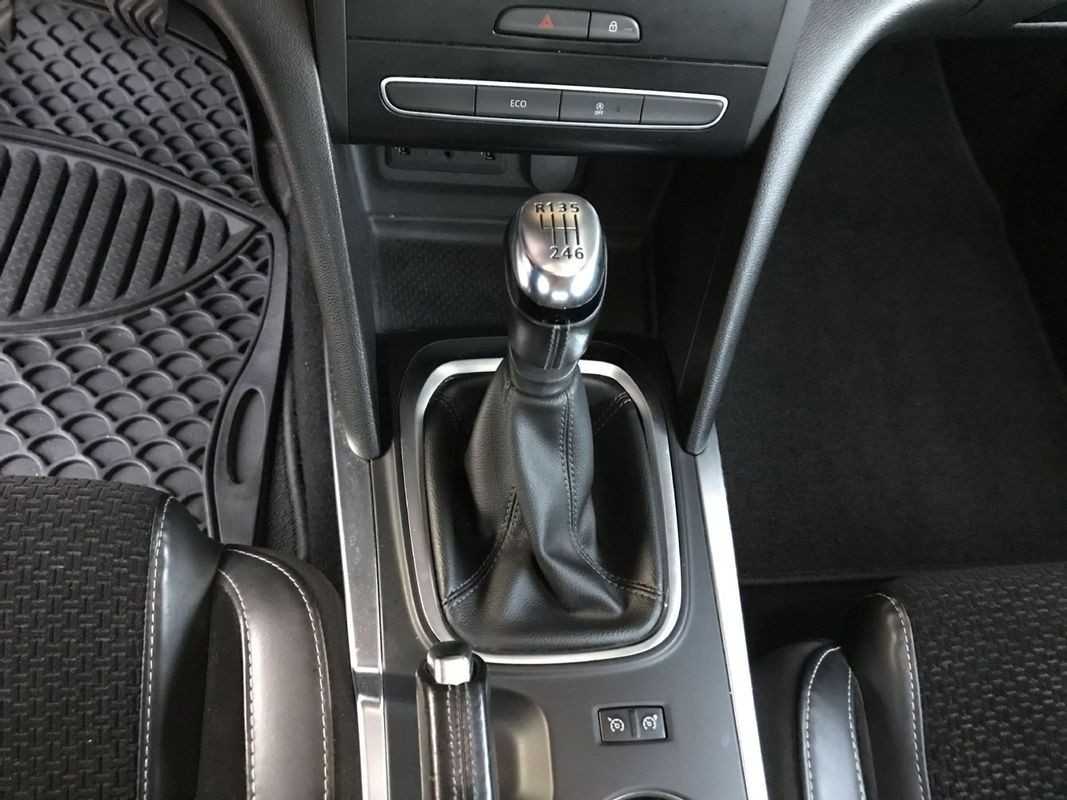 renault-megane-sport-tourer-2017-diesel-1461cc