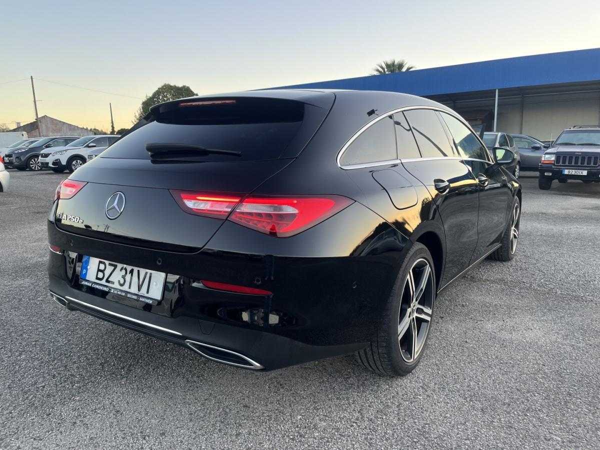 mercedes-benz-cla-2021-hibrido-1332cc