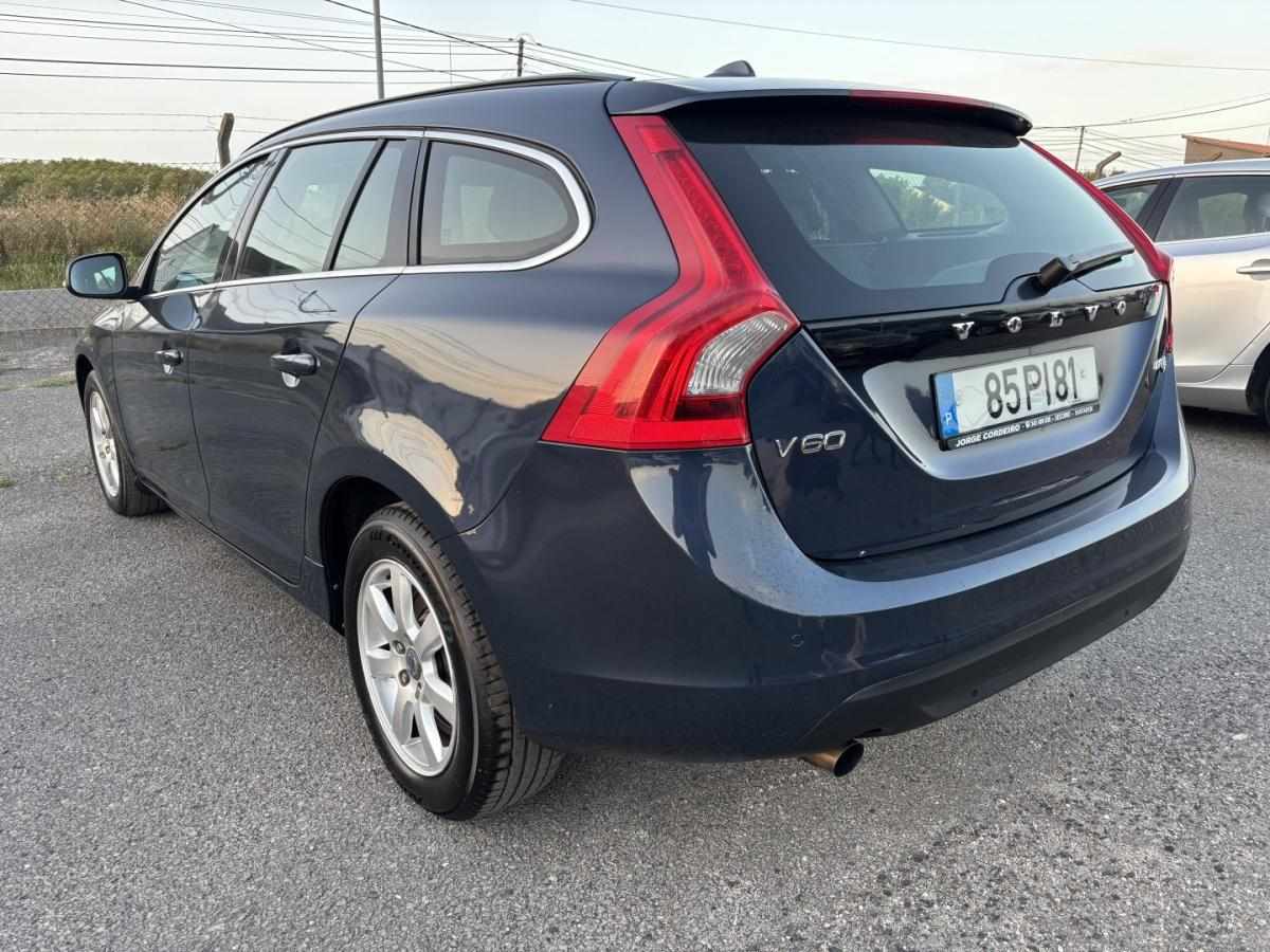 volvo-v60-2012-diesel-1560cc