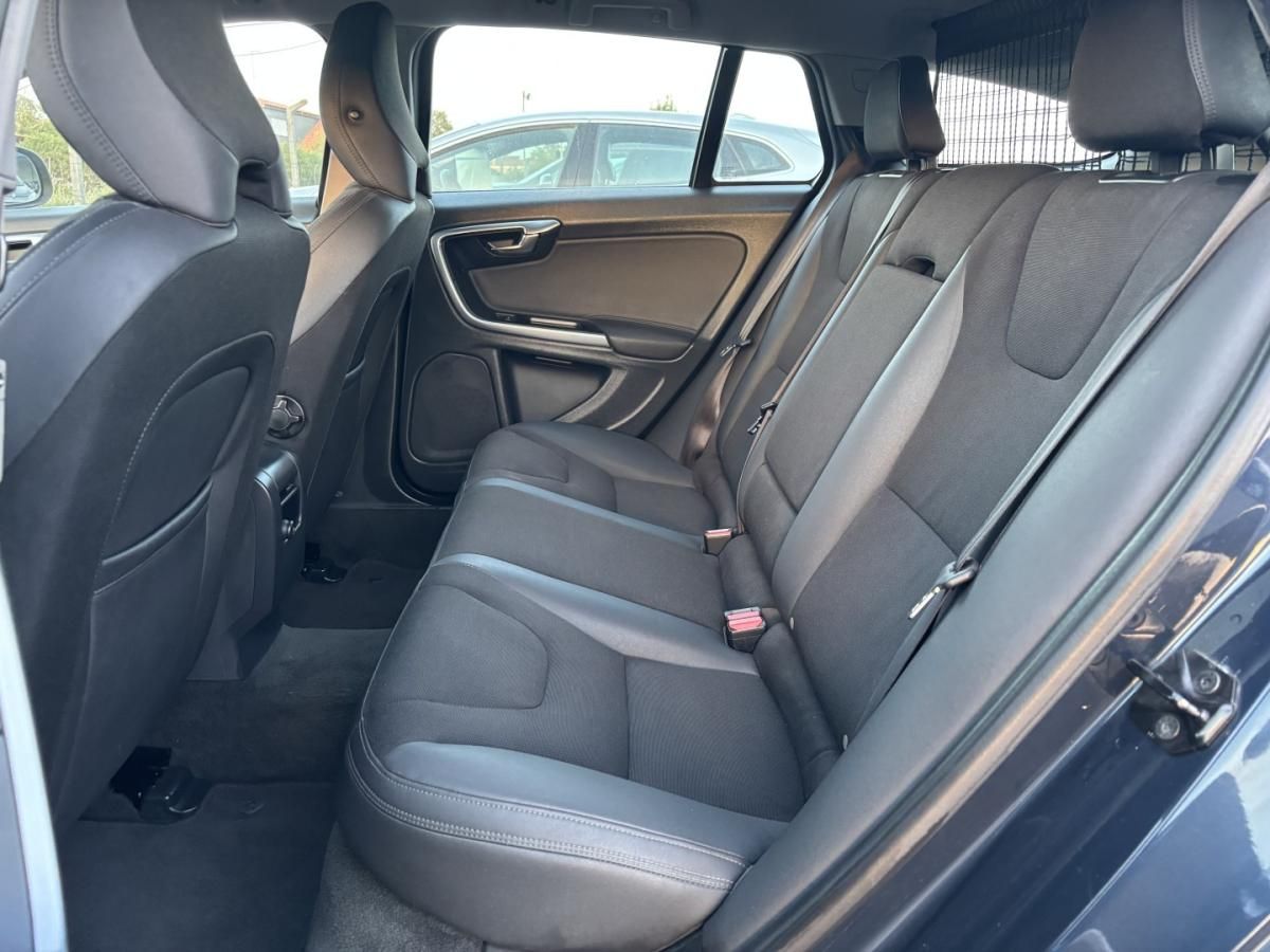 volvo-v60-2012-diesel-1560cc