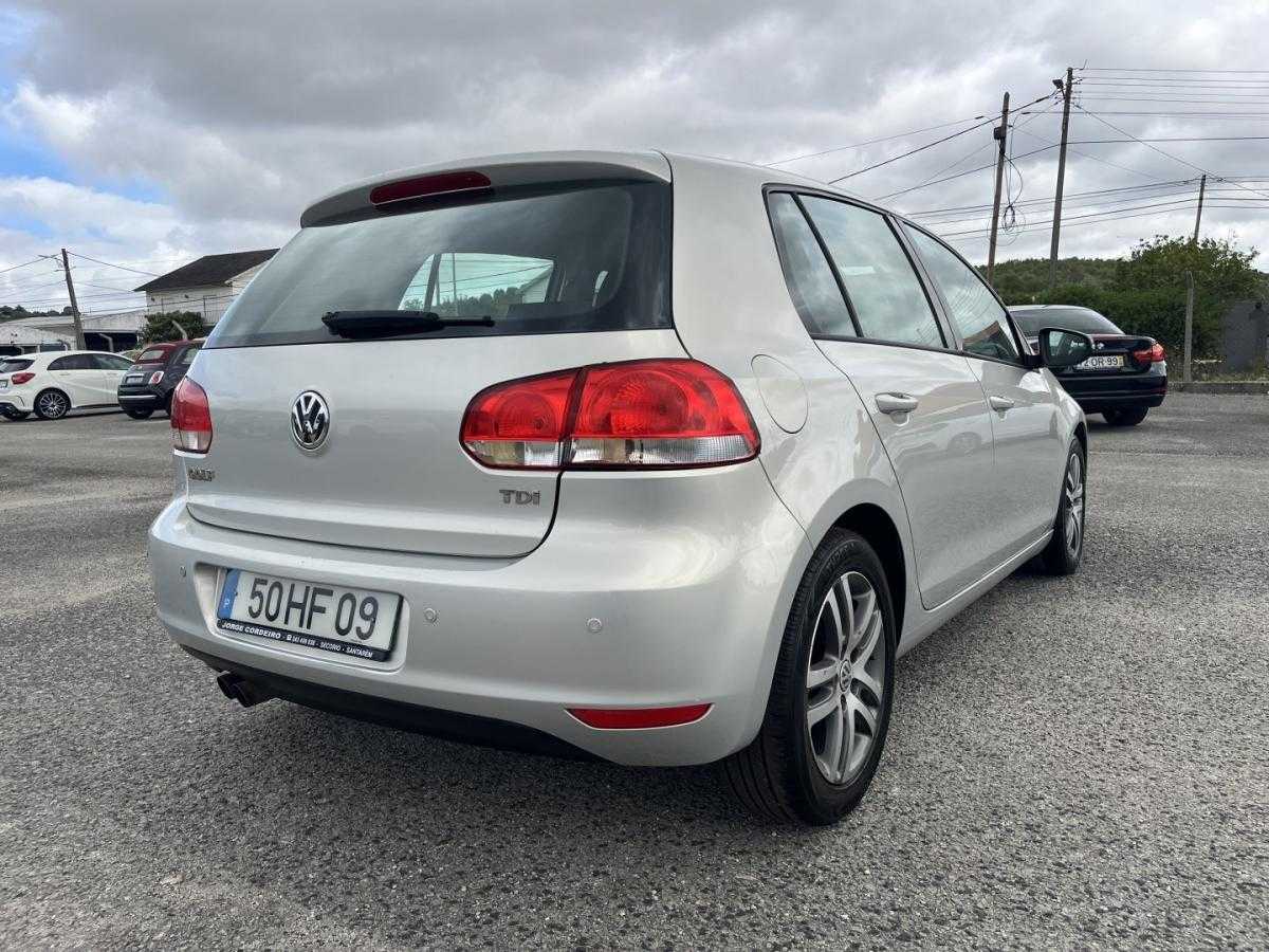 volkswagen-golf-2009-diesel-1968cc